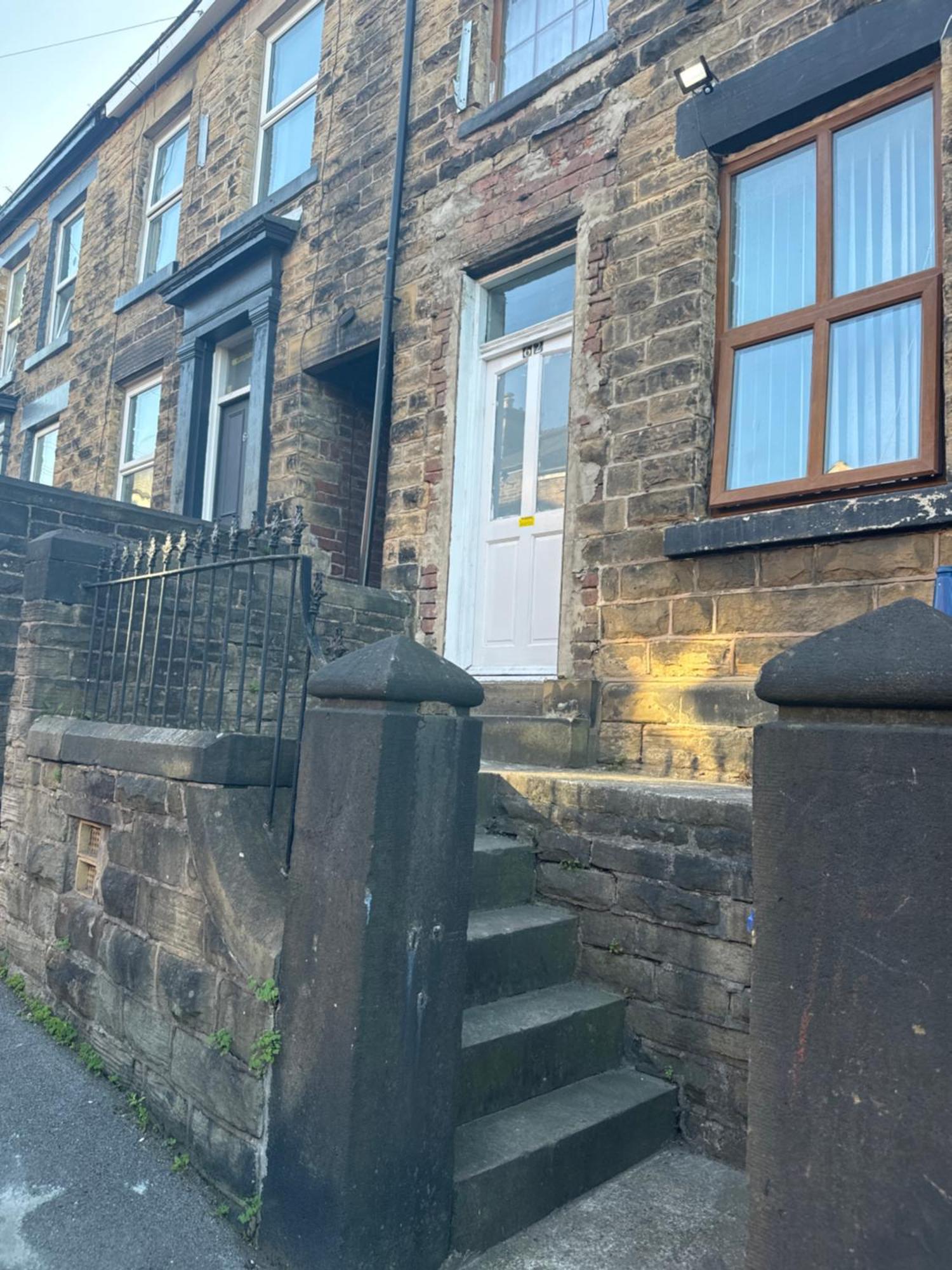 King Size In 4 Bedroom House Walkley